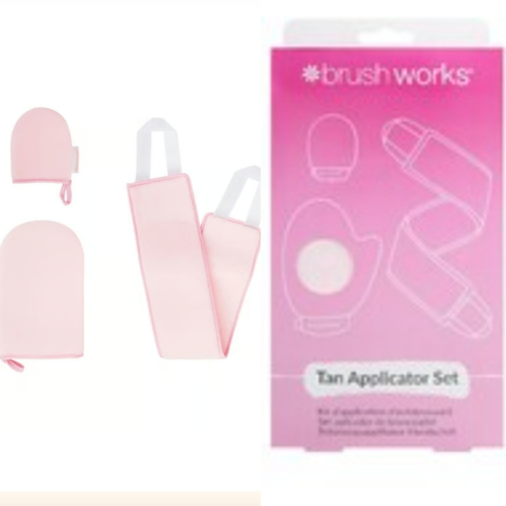 Brush Works Tan‎ Applicator Set